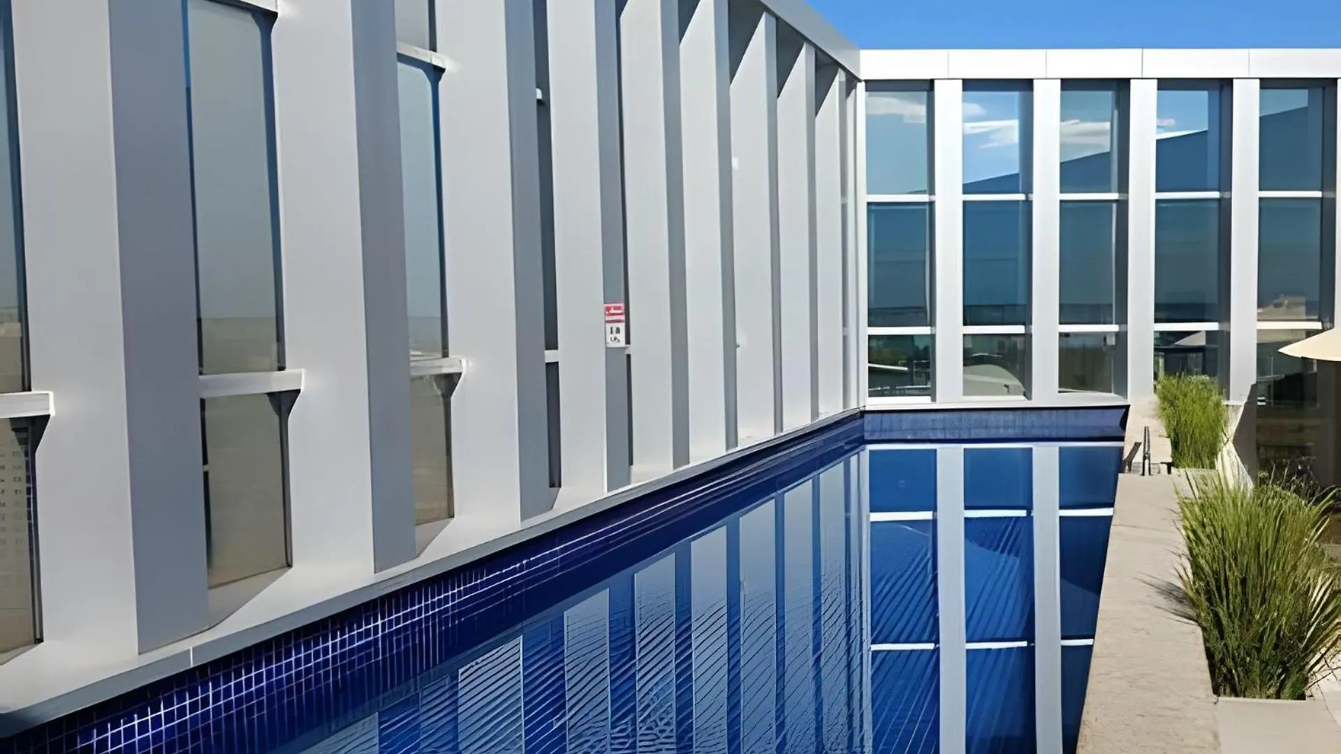 Vision, Local Nota 10! Academia, Sauna E Piscinas. Brasilia Brasil